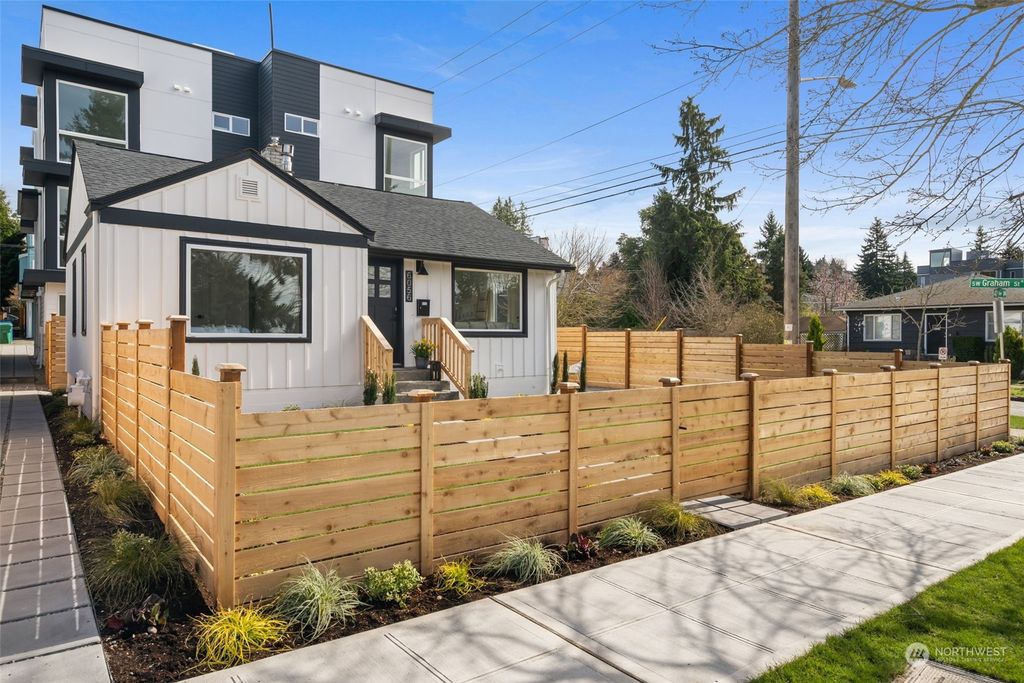 Photo of 6056 41st Avenue SW, Seattle, WA 98136 (MLS # 2212315)