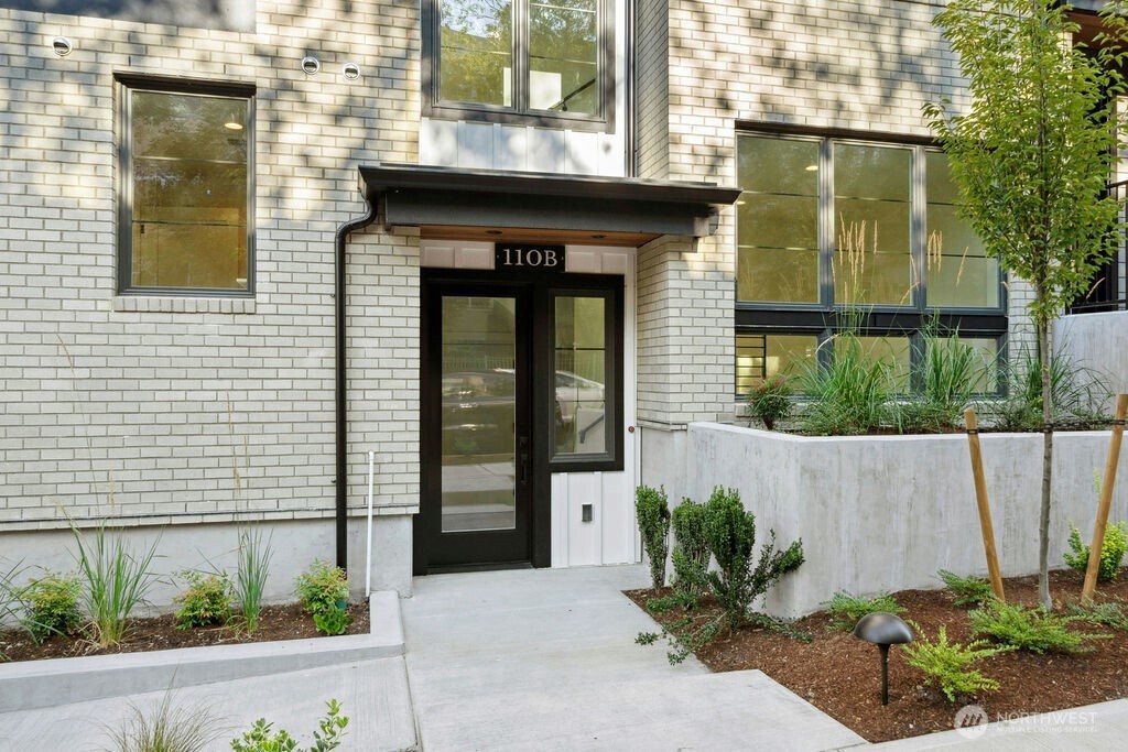 110 2nd Street S