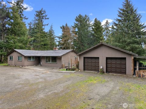 Photo of 621 Parker Road, Coupeville, WA 98239 (MLS # 2490943)