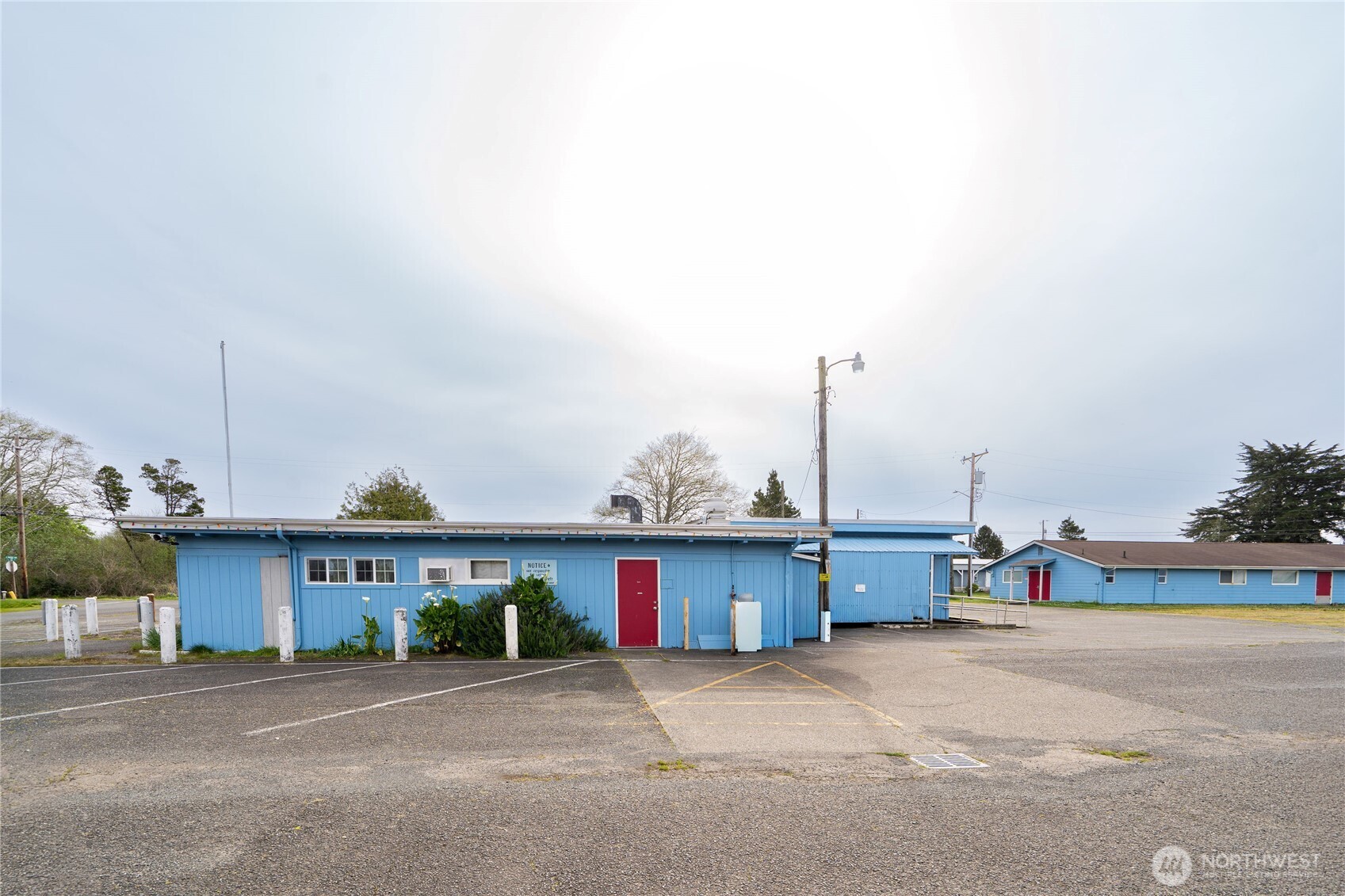 211 E Pacific Ave