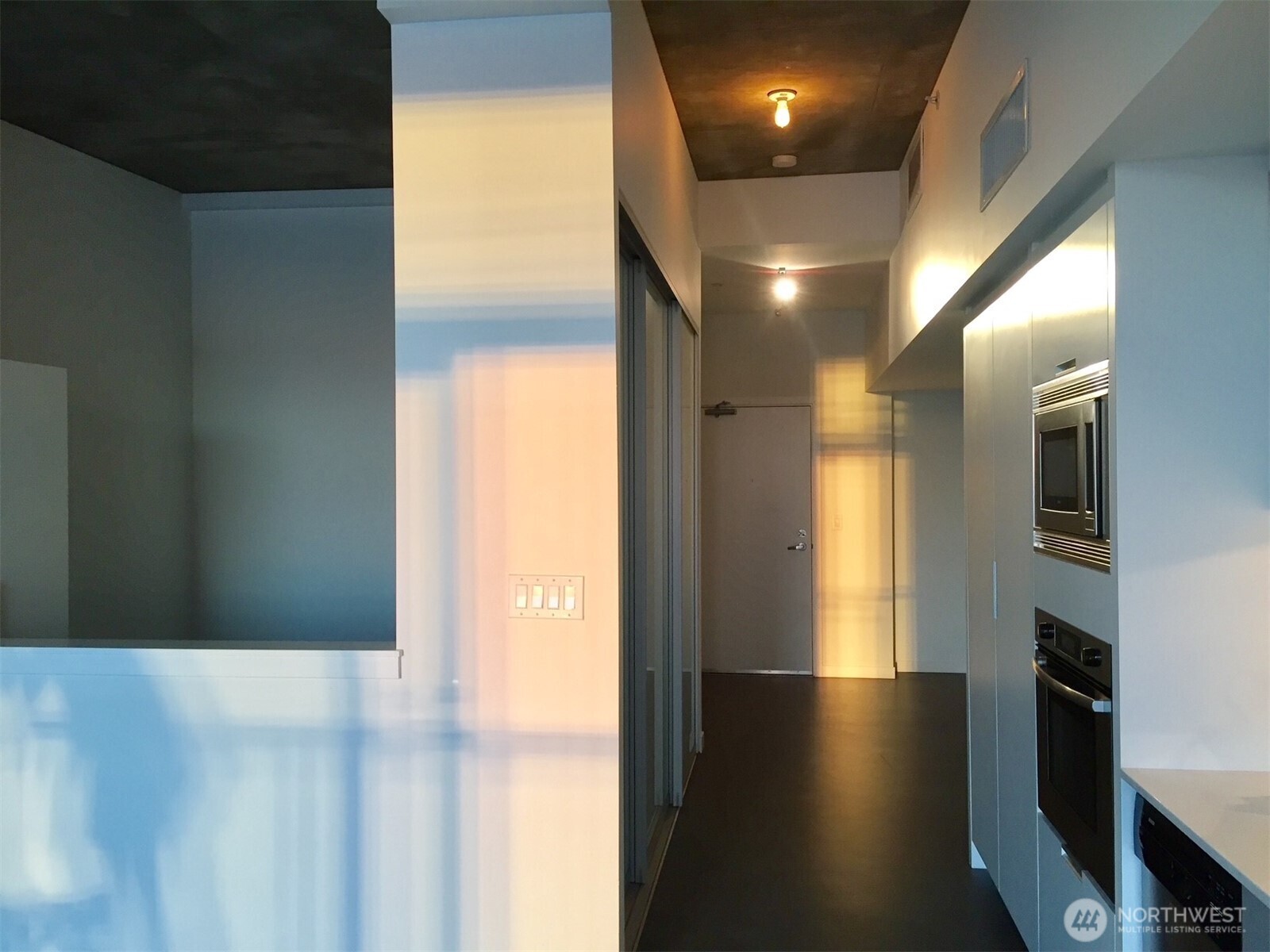 501 Roy Street T306