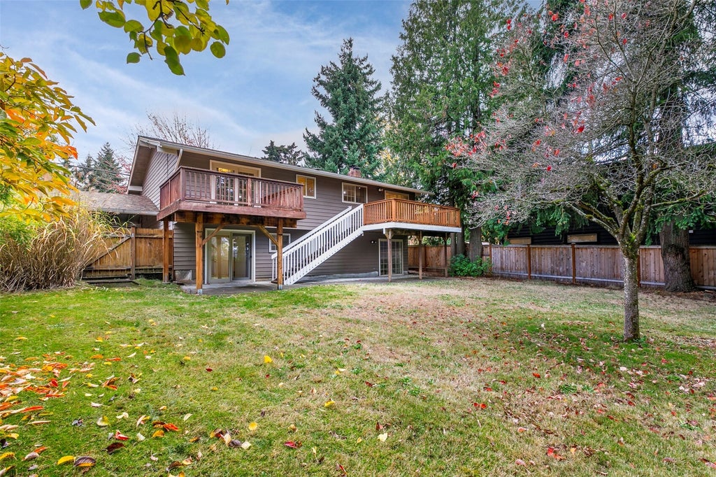 Photo of 7850 132nd Avenue NE, Redmond, WA 98052 (MLS # 2599192)
