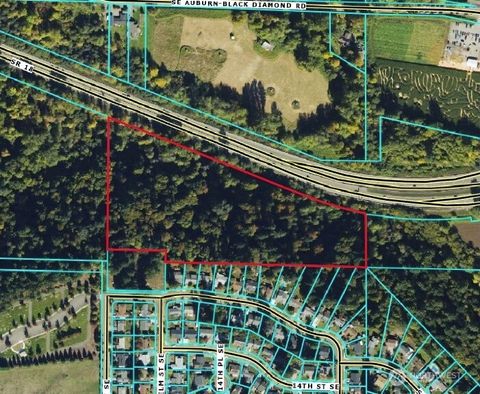 Photo of 0 Scenic Drive SE, Auburn, WA 98092 (MLS # 2532187)