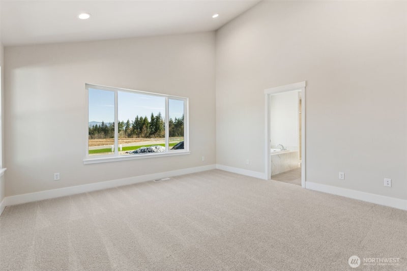 14535 204th Avenue E 907
