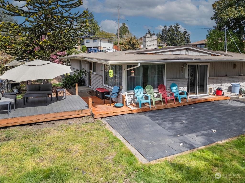 Photo of 23061 17th Ave Ave S, Des Moines, WA 98198 (MLS # 2229128)