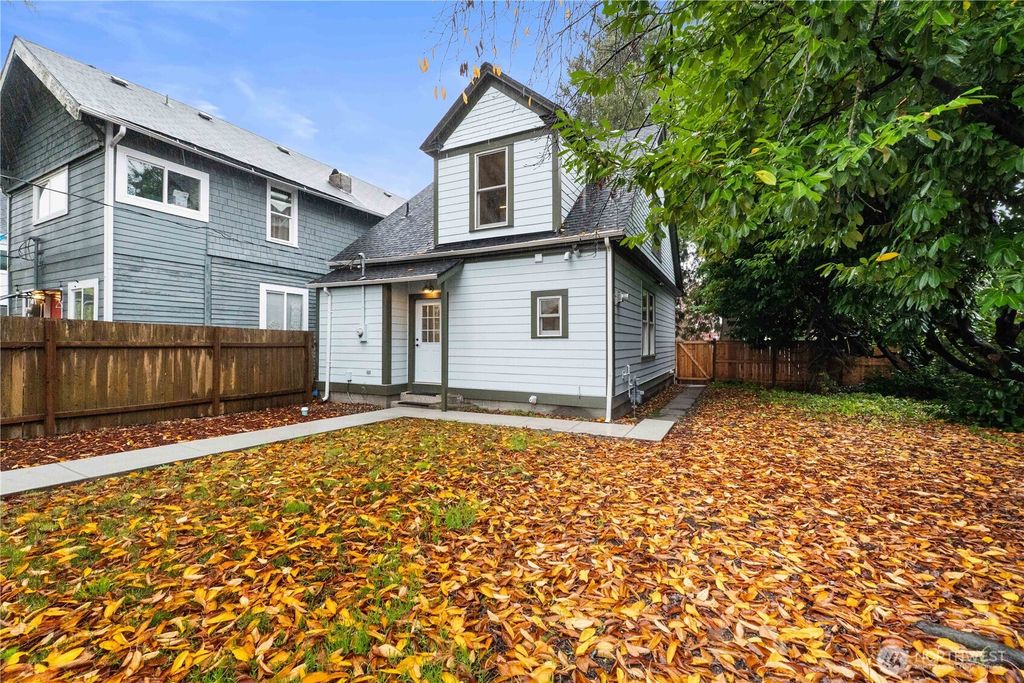 Photo of 1818 S L Street, Tacoma, WA 98405 (MLS # 2454247)