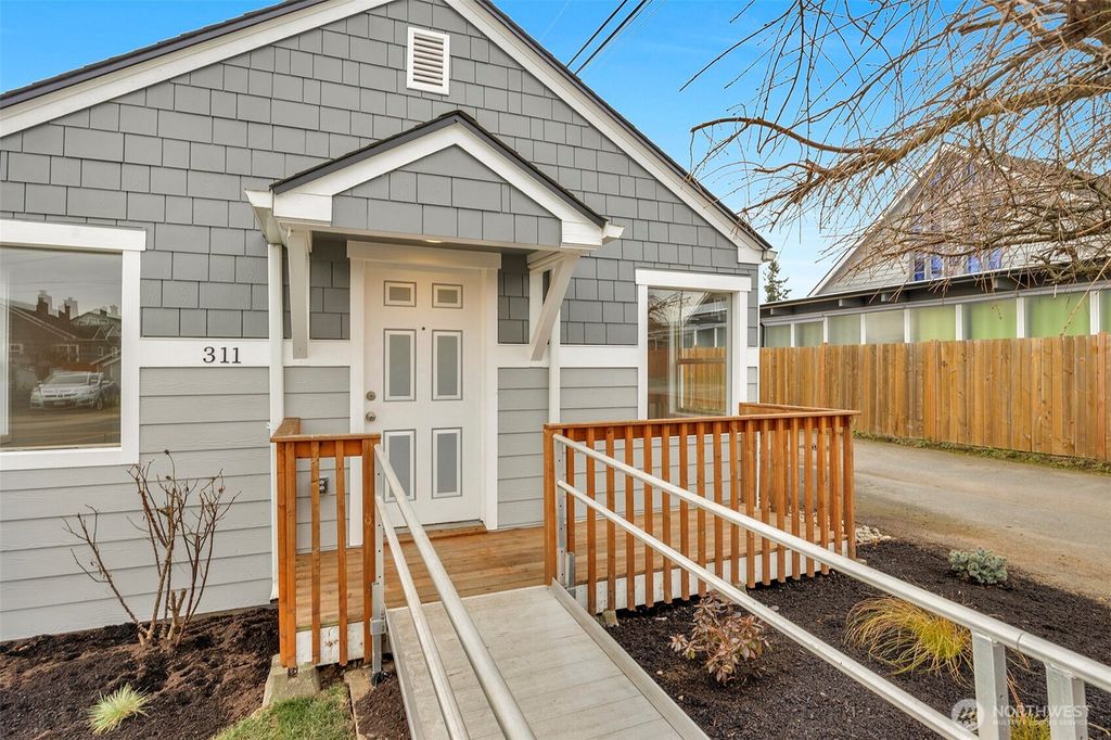 Photo of 311 Alder Avenue, Marysville, WA 98270 (MLS # 2473213)