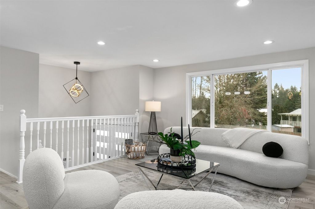 Photo of 1622 Lake Youngs Way SE, Renton, WA 98058 (MLS # 2190892)