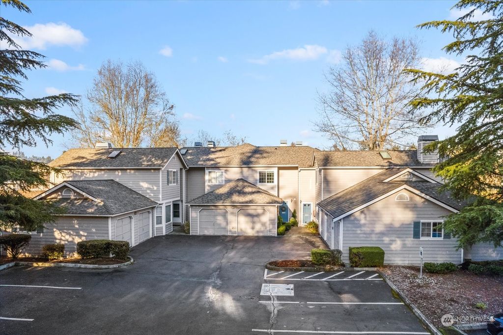 Photo of 7206 NE 171st Lane, Kenmore, WA 98028 (MLS # 2190861)
