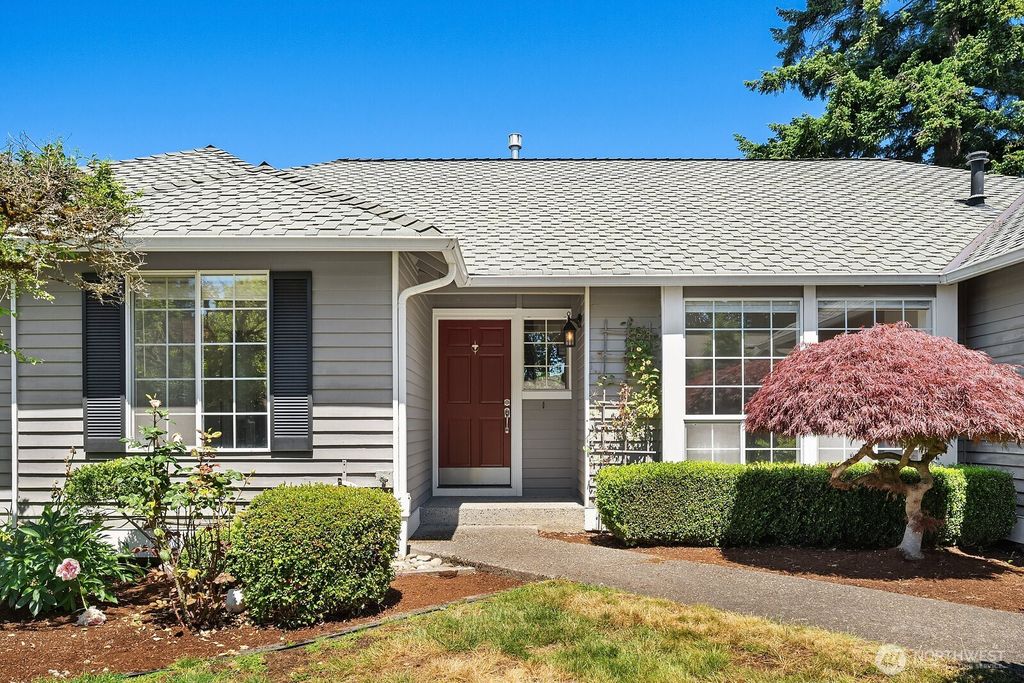Photo of 4928 NE 23rd Street, Renton, WA 98059 (MLS # 2390415)