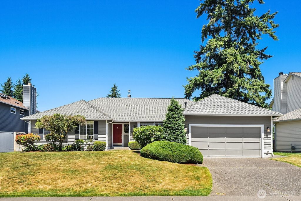 Photo of 4928 NE 23rd Street, Renton, WA 98059 (MLS # 2390415)