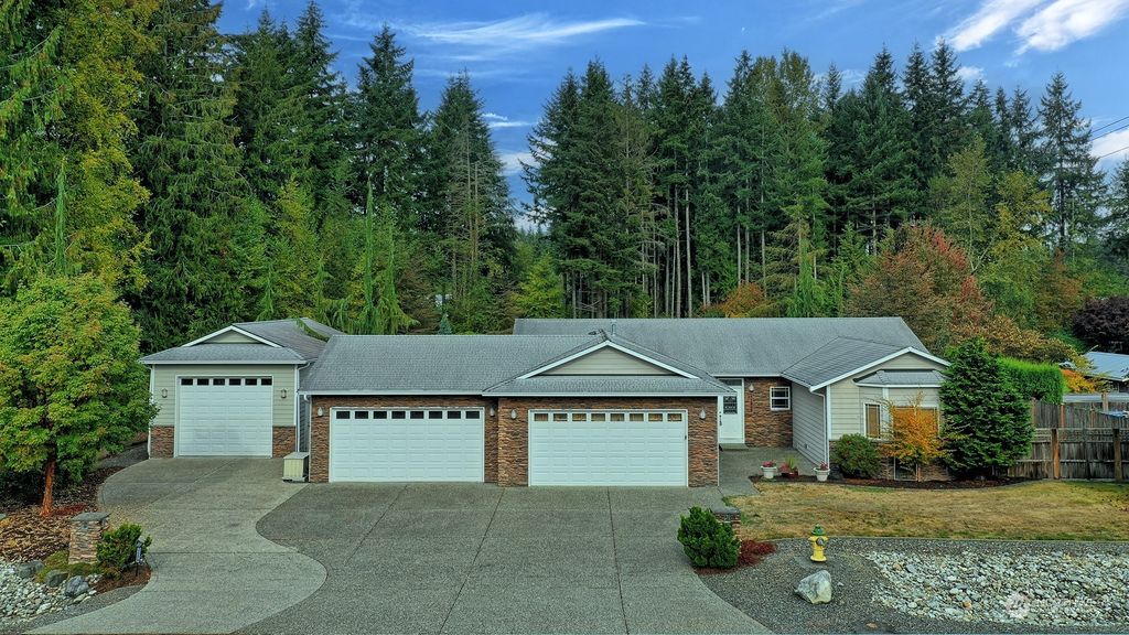 Photo of 11229 69th Street NE, Lake Stevens, WA 98258 (MLS # 2011171)