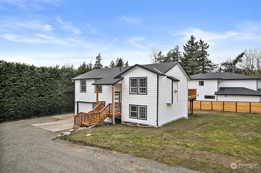 Photo of 35415 51st Avenue S, Auburn, WA 98001 (MLS # 2205248)