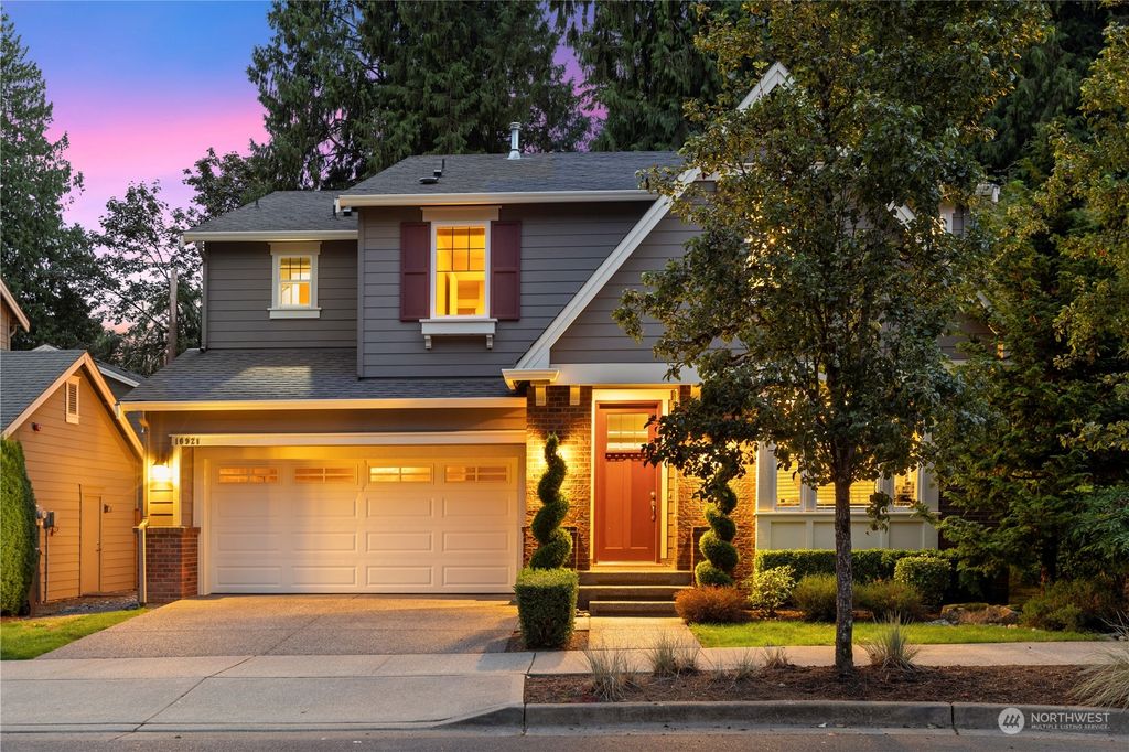 Photo of 16921 NE 120th Street, Redmond, WA 98052 (MLS # 2286102)