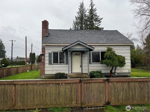 Photo of 206 Van Buren, Centralia, WA 98531 (MLS # 2491132)