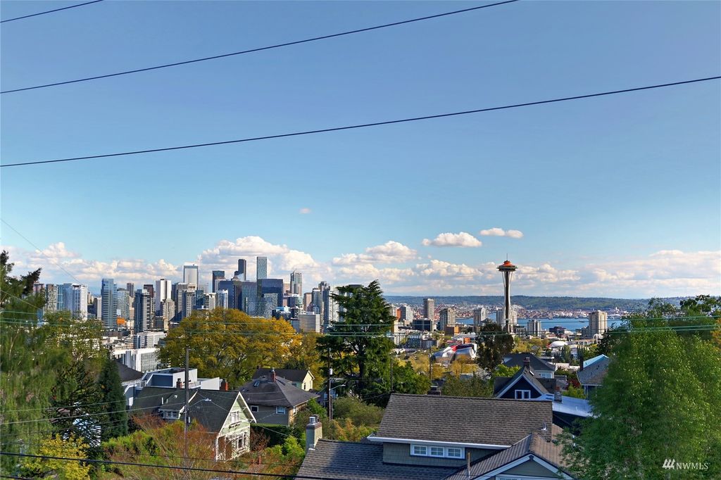 Photo of 352 Galer Street, Seattle, WA 98109 (MLS # 1989025)