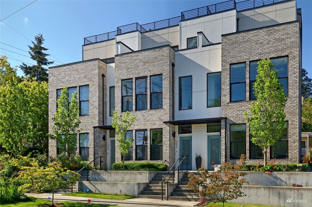 Photo of 352 Galer Street, Seattle, WA 98109 (MLS # 1989025)