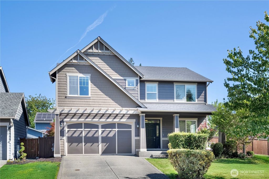 Photo of 1326 SW 340th Street, Federal Way, WA 98023 (MLS # 2402472)
