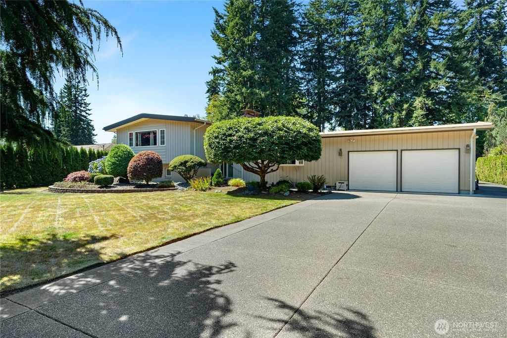 Photo of 515 Carl Way, Aberdeen, WA 98520 (MLS # 2483873)