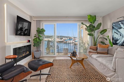 Photo of 65 Kirkland Avenue #101, Kirkland, WA 98033 (MLS # 2523149)