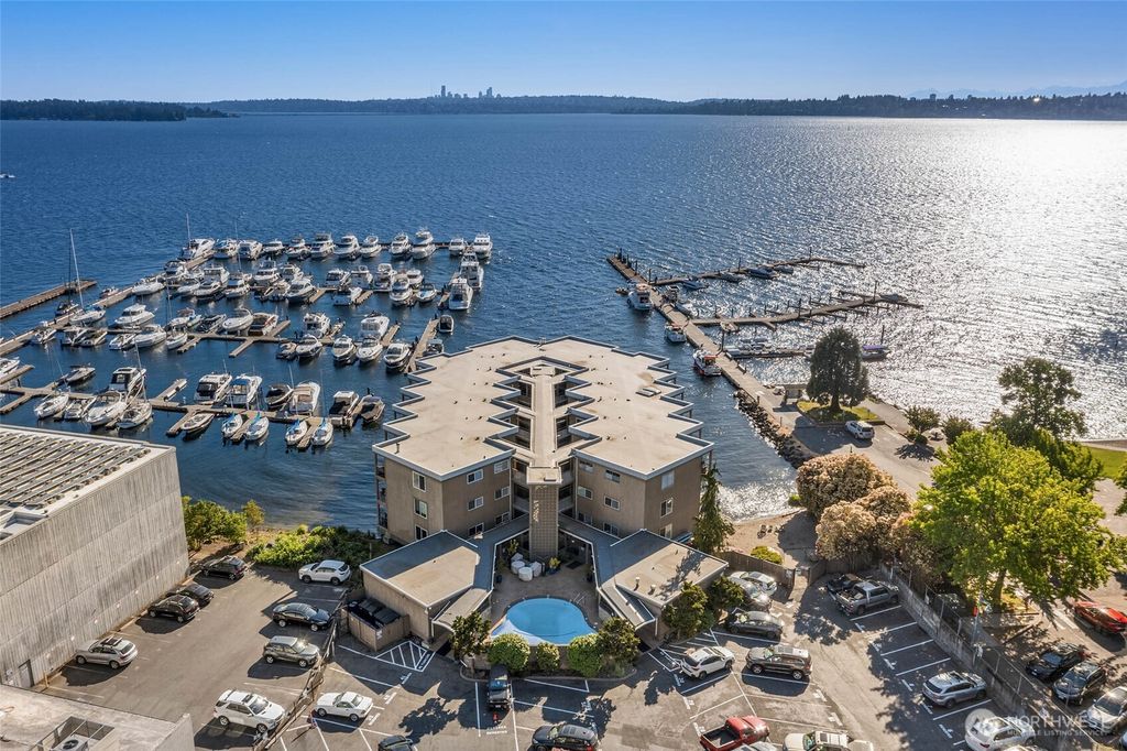 Photo of 65 Kirkland Avenue #101, Kirkland, WA 98033 (MLS # 2523149)