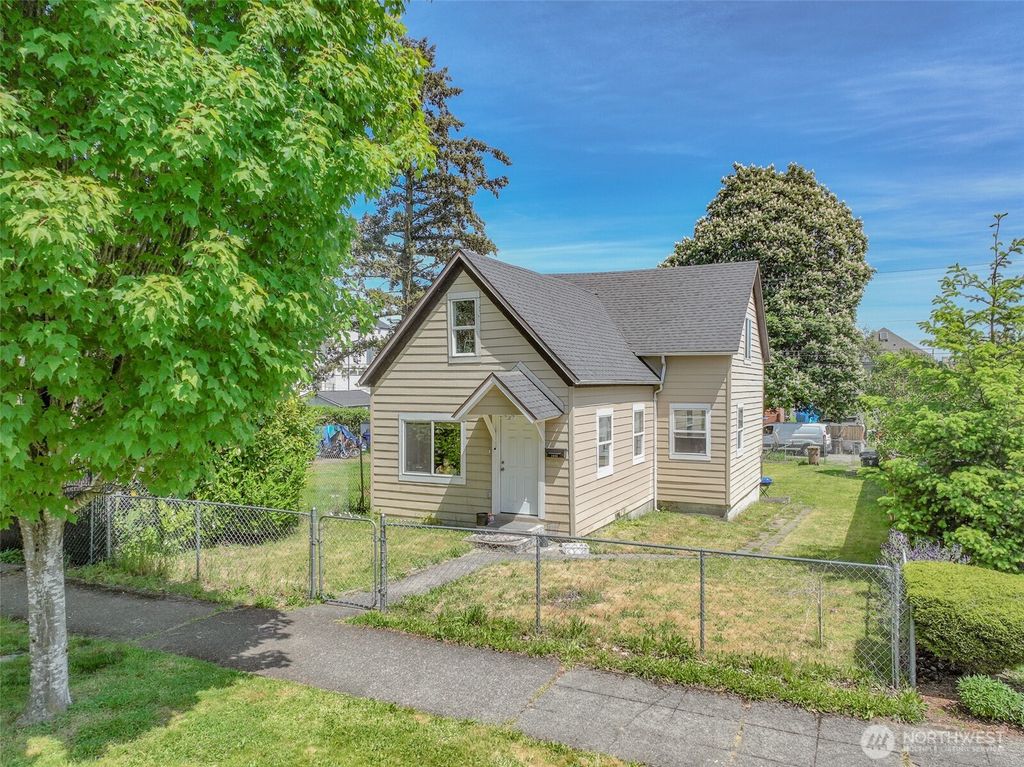 Photo of 1939 S L Street, Tacoma, WA 98405 (MLS # 2503778)