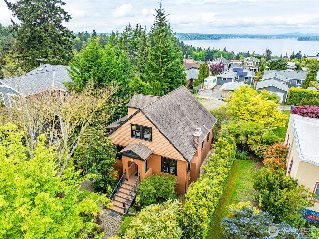 Photo of 9027 37th Avenue SW, Seattle, WA 98126 (MLS # 2367919)