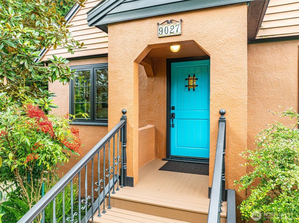 Photo of 9027 37th Avenue SW, Seattle, WA 98126 (MLS # 2367919)