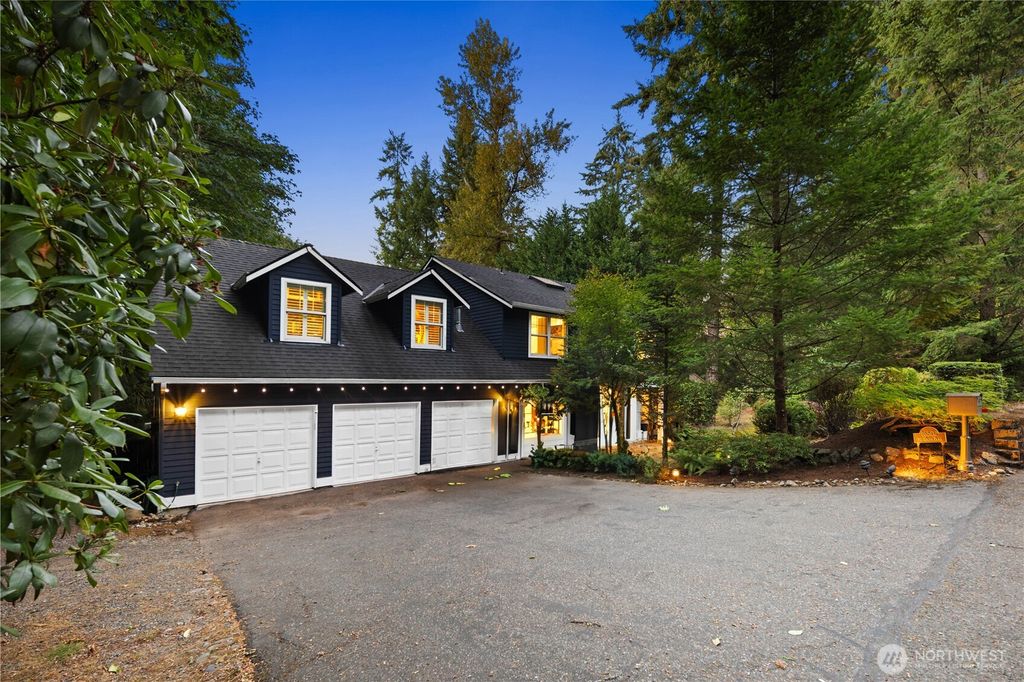 Photo of 16502 NE 180th Place, Woodinville, WA 98072 (MLS # 2488509)