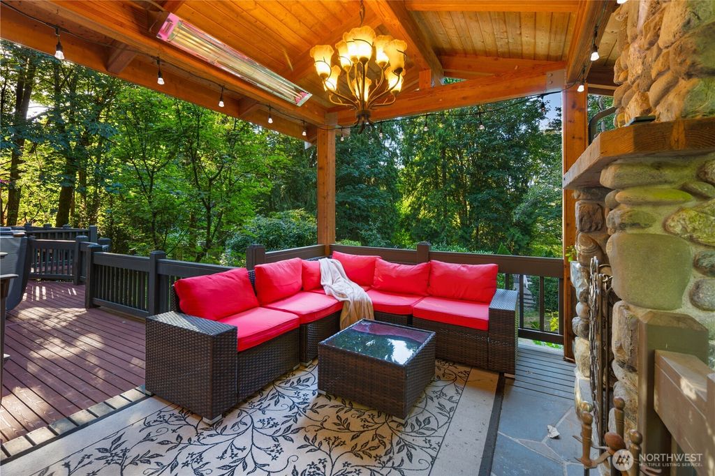 Photo of 16502 NE 180th Place, Woodinville, WA 98072 (MLS # 2488509)