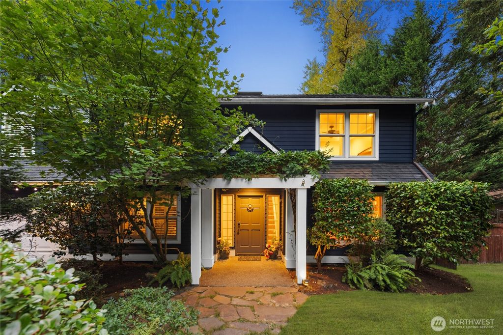 Photo of 16502 NE 180th Place, Woodinville, WA 98072 (MLS # 2488509)