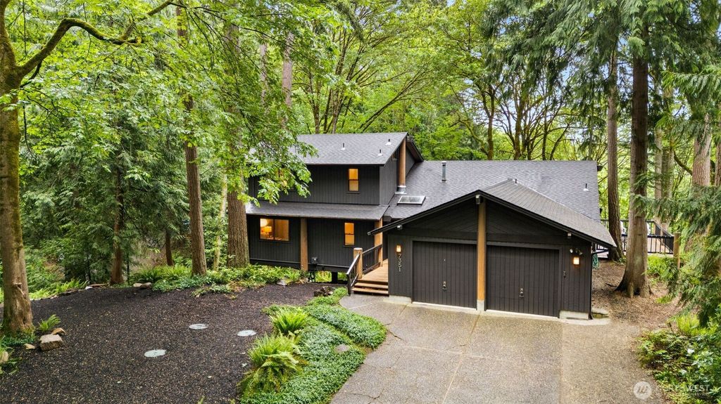 Photo of 7351 216th Avenue NE, Redmond, WA 98053 (MLS # 2523196)