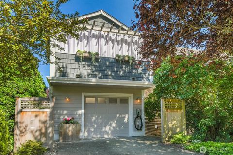 4138 21st Avenue SW Seattle WA 98106