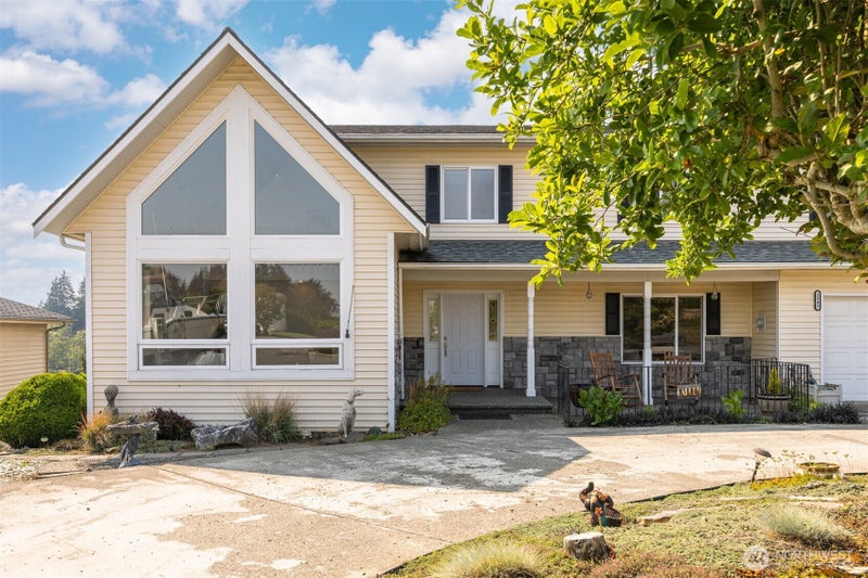 2543 Crescent Street