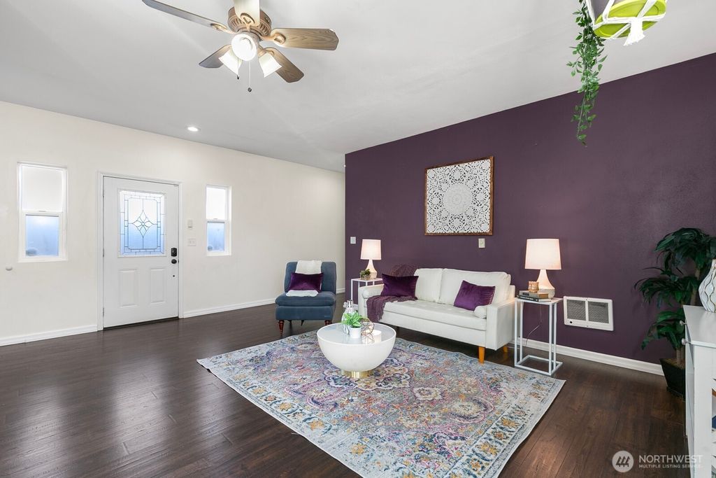 Photo of 10433 2nd Avenue SW, Seattle, WA 98146 (MLS # 2339017)