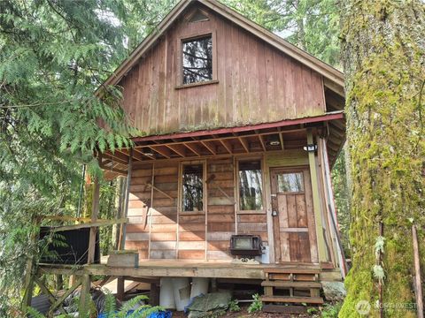 Photo of 31002 Bumgarner Road, Arlington, WA 98223 (MLS # 2482274)