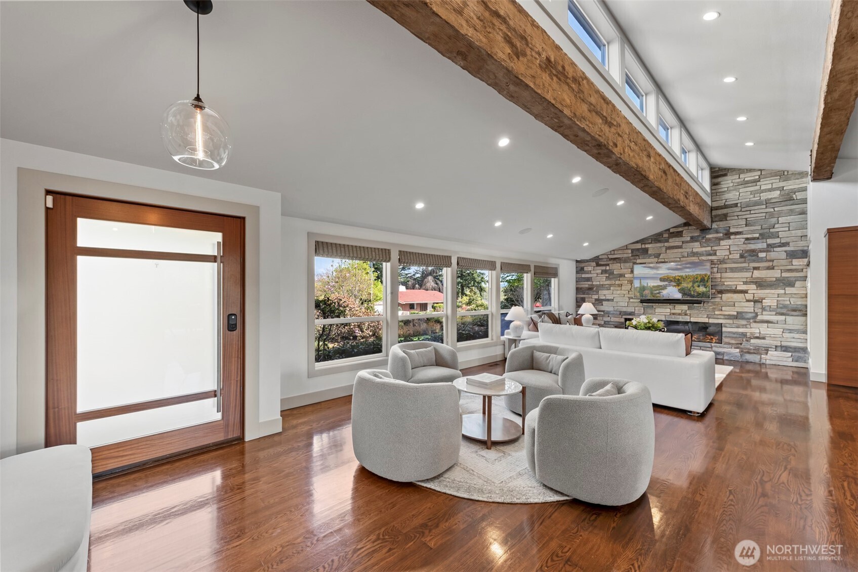 1465 185th Avenue NE