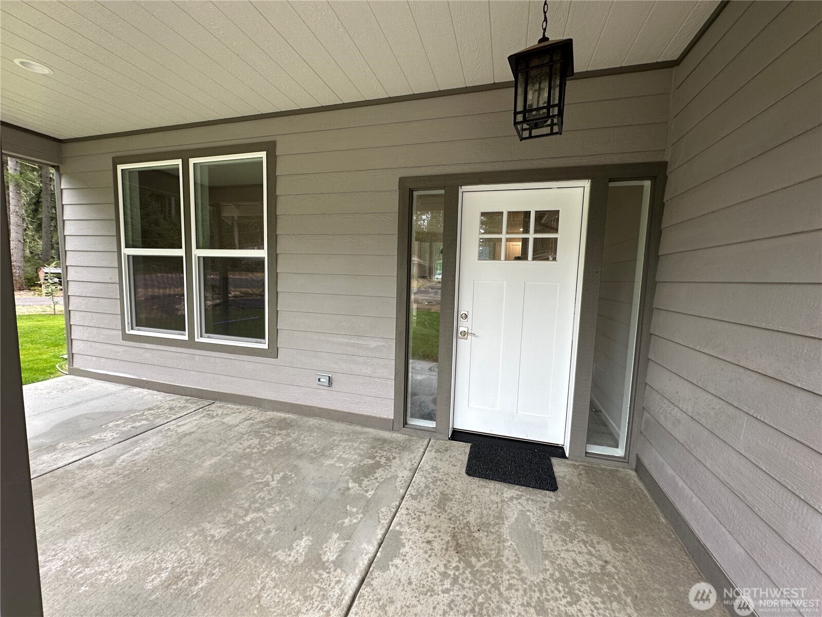 11813 Island Drive