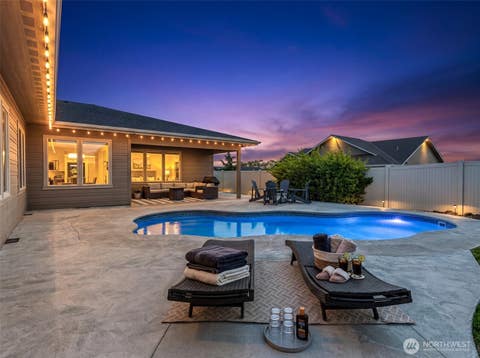 Photo of 3512 Dianna Way, Wenatchee, WA 98801 (MLS # 2503196)