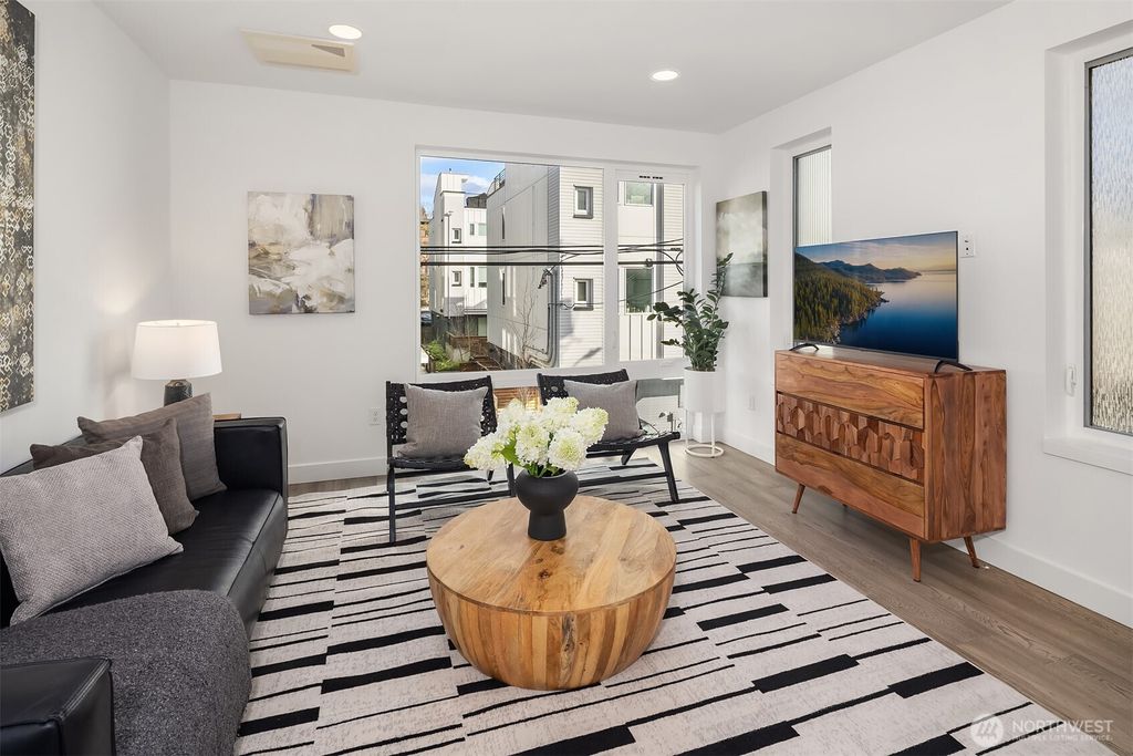 Photo of 1116 13th Avenue #C, Seattle, WA 98122 (MLS # 2485293)