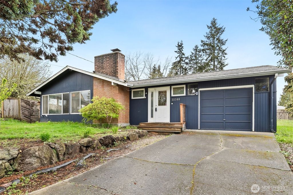 Photo of 22309 115th Place SE, Kent, WA 98031 (MLS # 2506781)