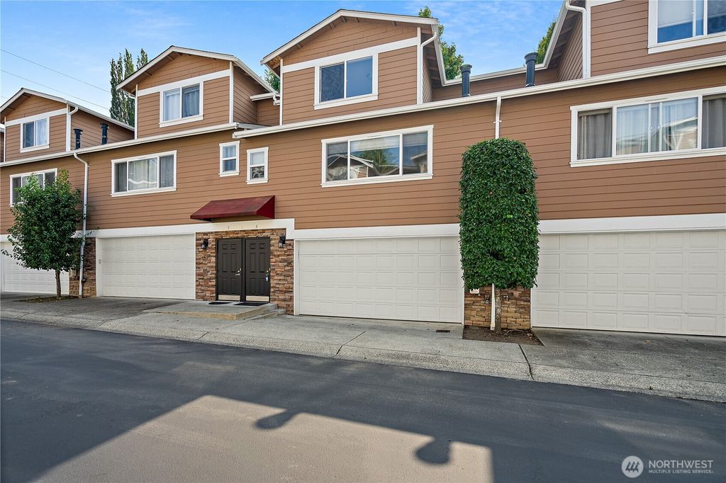 Photo of 17915 80th Avenue NE #C4, Kenmore, WA 98028 (MLS # 2363478)