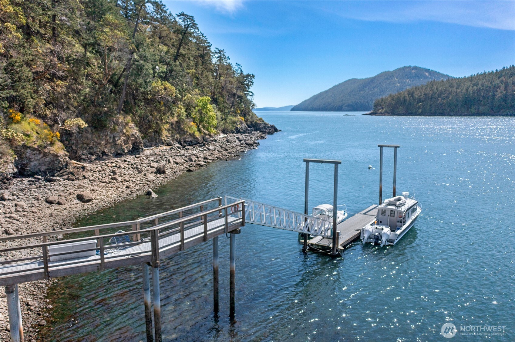1129 Deer Point Road