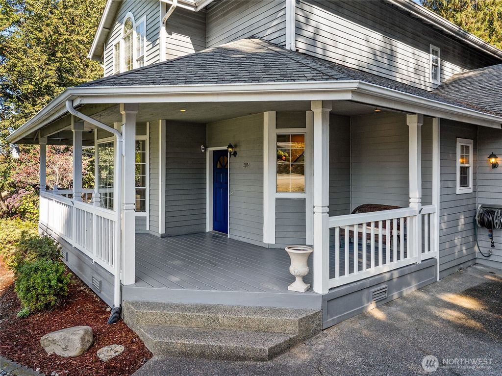 Photo of 2004 9th Avenue, Milton, WA 98354 (MLS # 2446013)