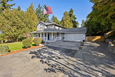 Photo of 2004 9th Avenue, Milton, WA 98354 (MLS # 2446013)