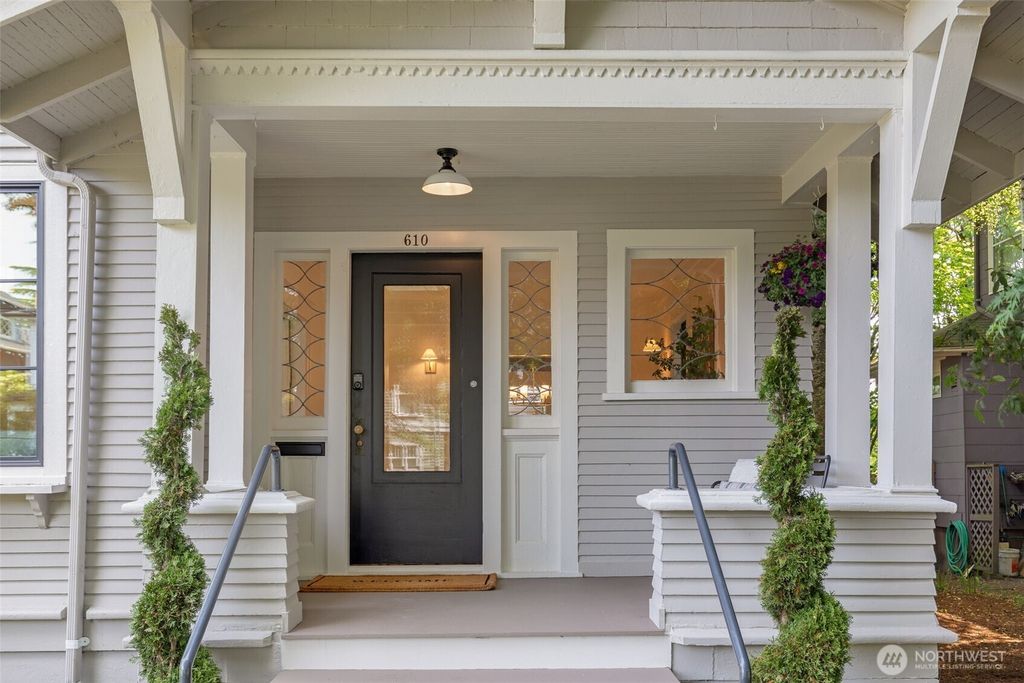 Photo of 610 17th Avenue E, Seattle, WA 98112 (MLS # 2398055)