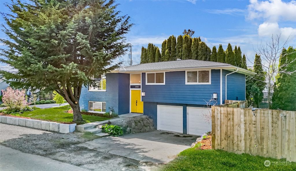 Photo of 1202 SW 150th Street, Burien, WA 98166 (MLS # 2220377)