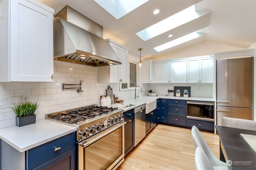 Photo of 1202 SW 150th Street, Burien, WA 98166 (MLS # 2220377)