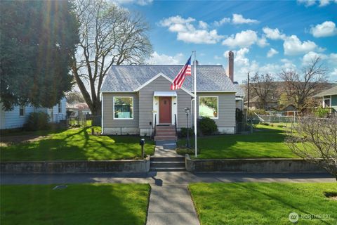 Photo of 117 W Richmond Avenue, Dayton, WA 99328 (MLS # 2502546)