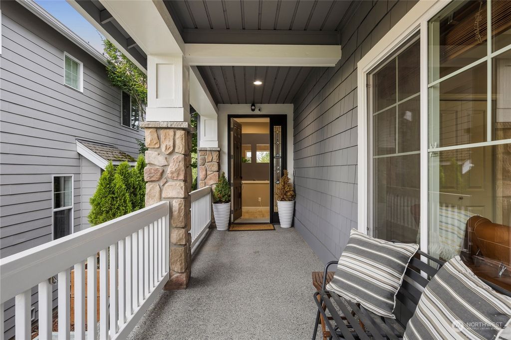 Photo of 6406 Denny Peak Drive SE, Snoqualmie, WA 98065 (MLS # 2249368)
